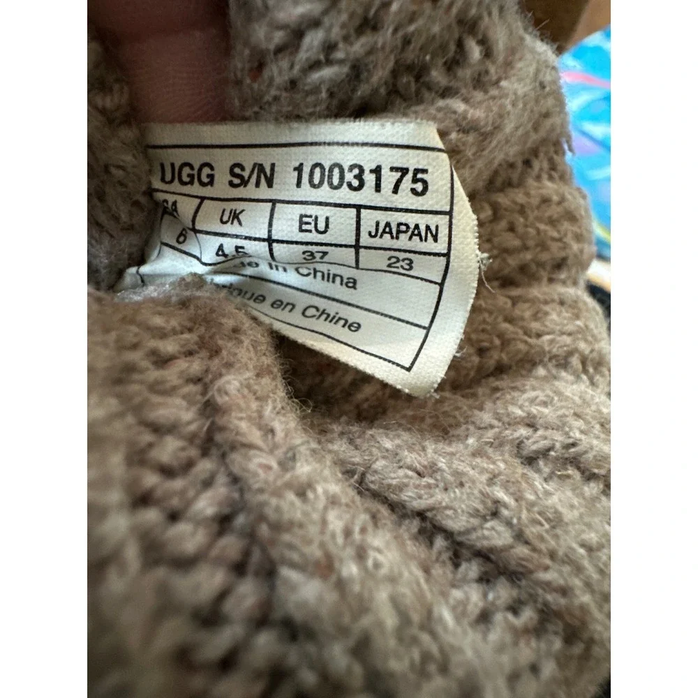 UGG Australia Women's‎ Cambridge Knit Cuff Boots Chestnut Suede & Tan Size 6